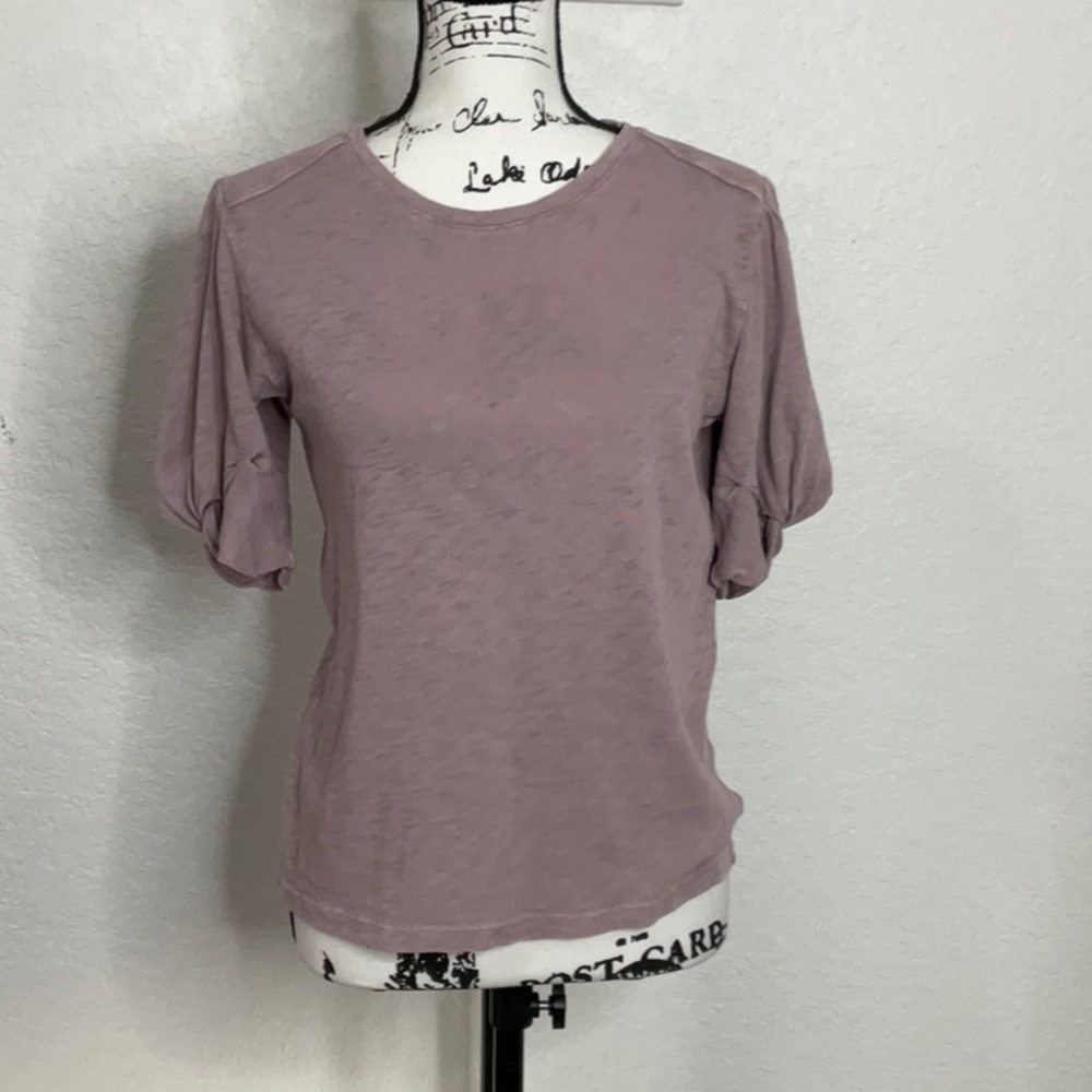 392- Hello Nite NWT Lilac Short Sleeve Top. Size Small